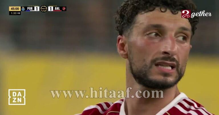 هجمة مثيرة في مباراة التعادل 4-4 التي انتهت بـ خروج الأهلي من كأس العالم للأندية بعد أداء هجومي قوي وهاتريك من وسام أبو علي.