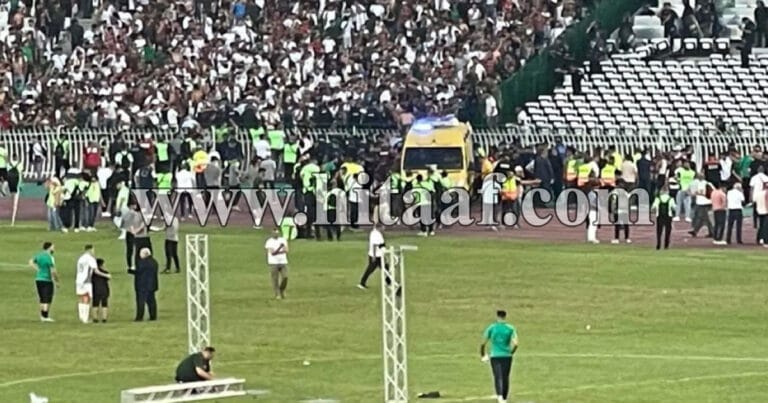 مشجعون مصابون بعد سقوط سور حديدي في مباراة مولودية الجزائر والمجرة بالدوري الجزائري