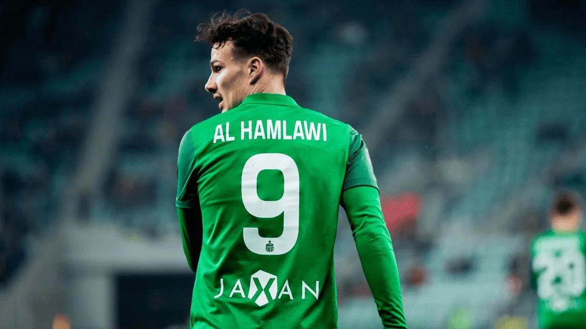 صفقة أسد الحملاوي لاعب فلسطيني يثير الجدل بعد تراجعه عن الانضمام إلى الأهلي المصري واختياره الانتقال إلى كرايوفا الروماني.